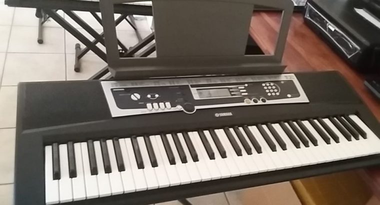 Yamaha Keyboard YPT 210