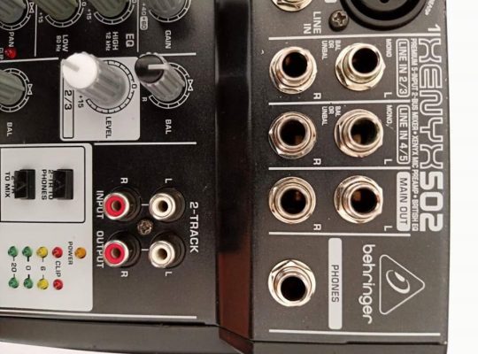 Behringer Mixer