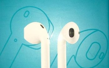 i11 True Wireless headset