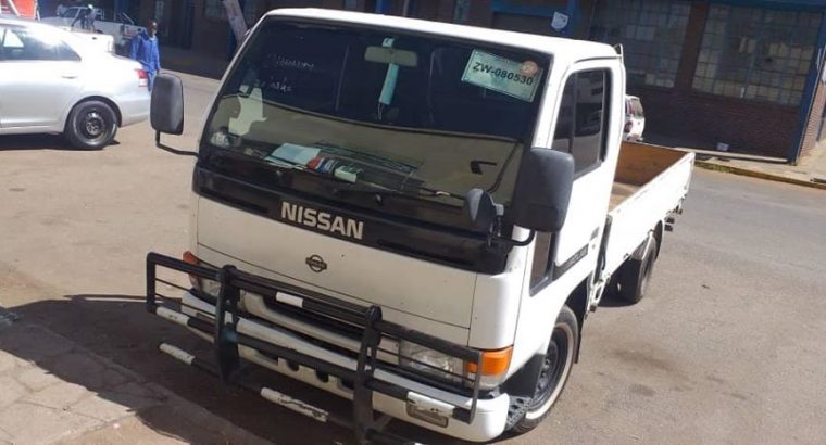 Nissan Atlas TD-27