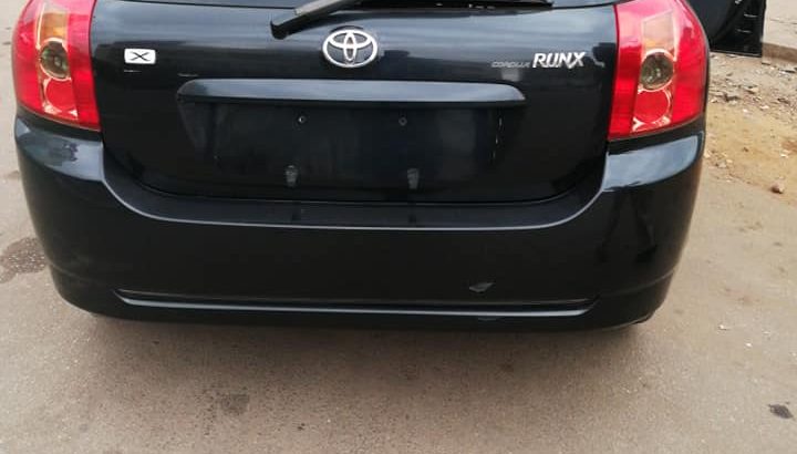 Toyota RunX Tear drop