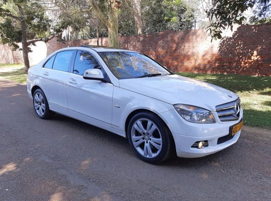 Mercedes Benz C200