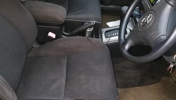 Toyota RunX Tear drop