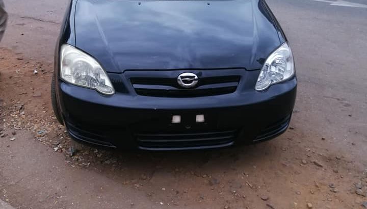 Toyota RunX Tear drop