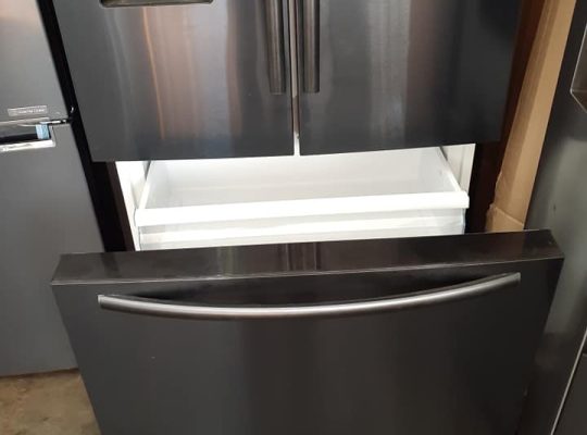 Hisense 694 Lt Fridge