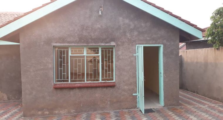 COTTAGE IN BLUFF HILL