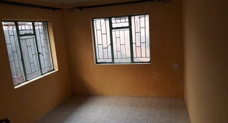 COTTAGE IN BLUFF HILL