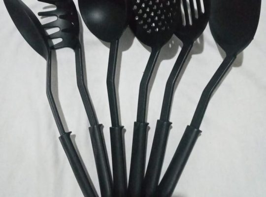 Kitchenware for sale