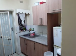Waterfalls Prospect – 3 Bed flat for rent