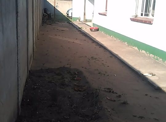 Zimre Park – 2 inside rooms for rent.