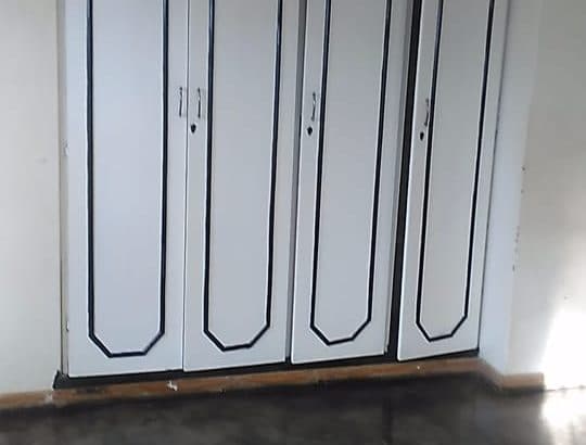 Zimre Park – 2 inside rooms for rent.