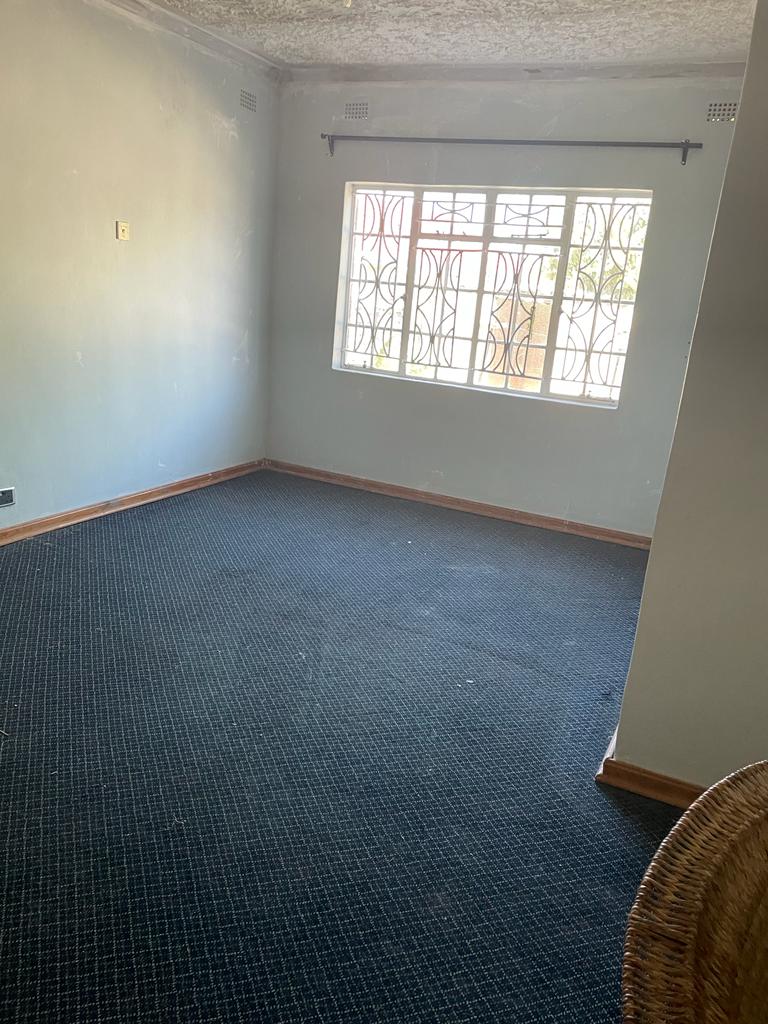Zimre 4 bed house to rent