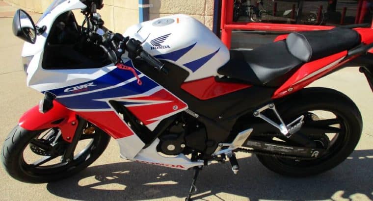 Honda CBR®300R ABS