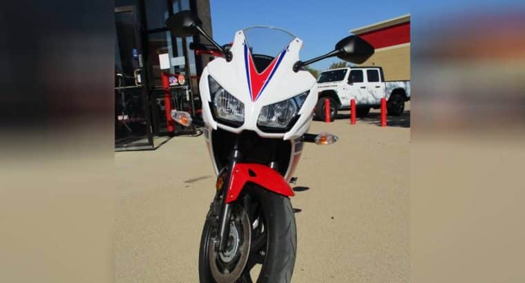 Honda CBR®300R ABS