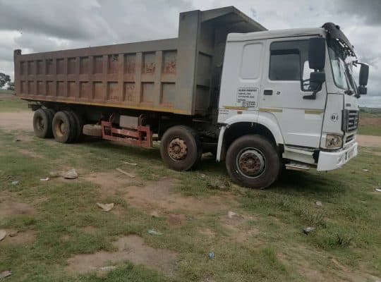 HOWO 20 CUBIC TIPPER