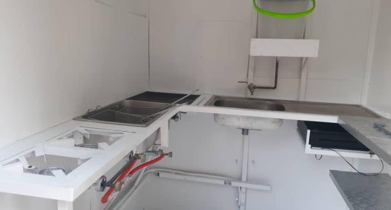 HIRE A MOBILE KITCHEN FOR YOUR EVENT