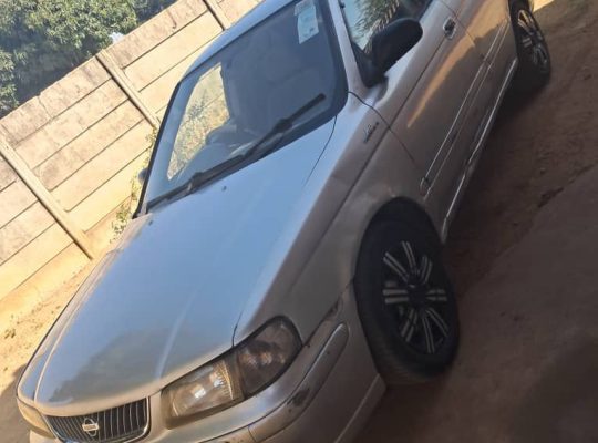 Nissan sunny 1998 ex saloon
